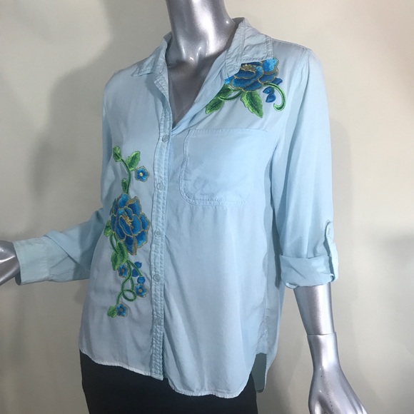 Velvet Heart Women’s Medium Blue Button Front Tunic Top Roll Tab Sleeves - Picture 7 of 16